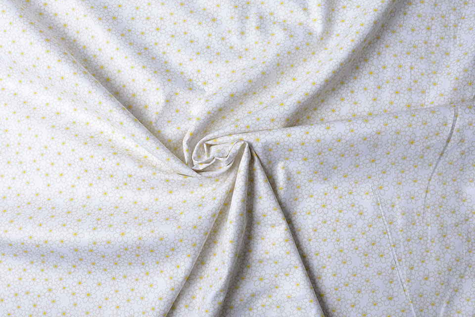 100% Cotton Daisy Old Green