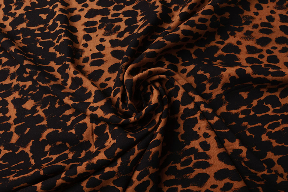 100% Viscose Panther Print Brique