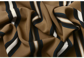 Crepe Bedruckt Lizzy Streifen Mokka Braun