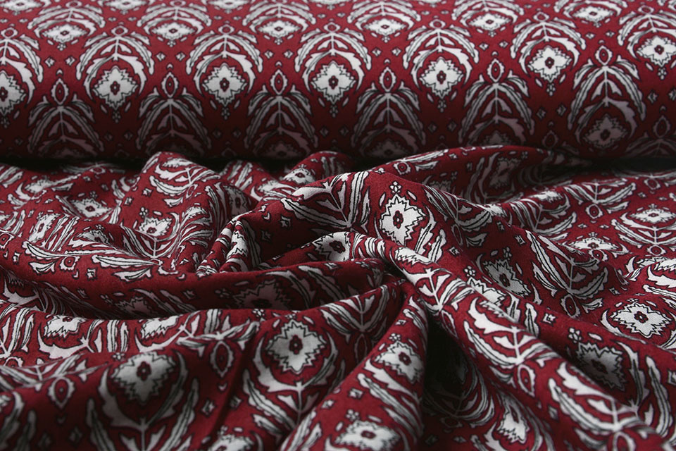 100% Viscose Ornaments Wine Red