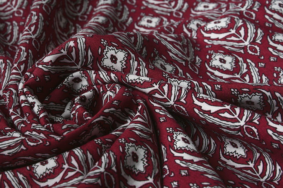 100% Viscose Ornaments Wine Red