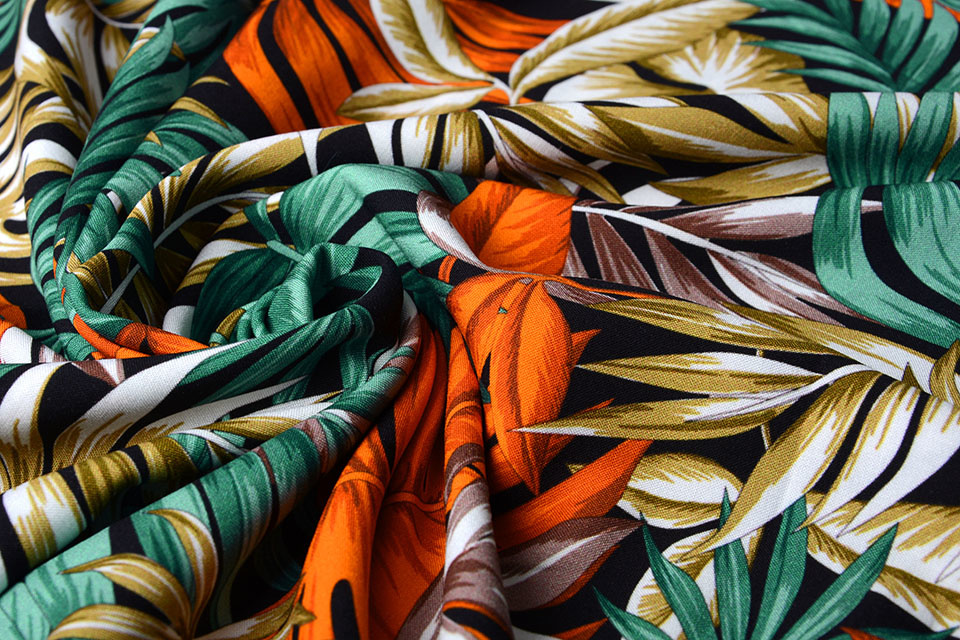 100% Viscose Tropical Leaves Black