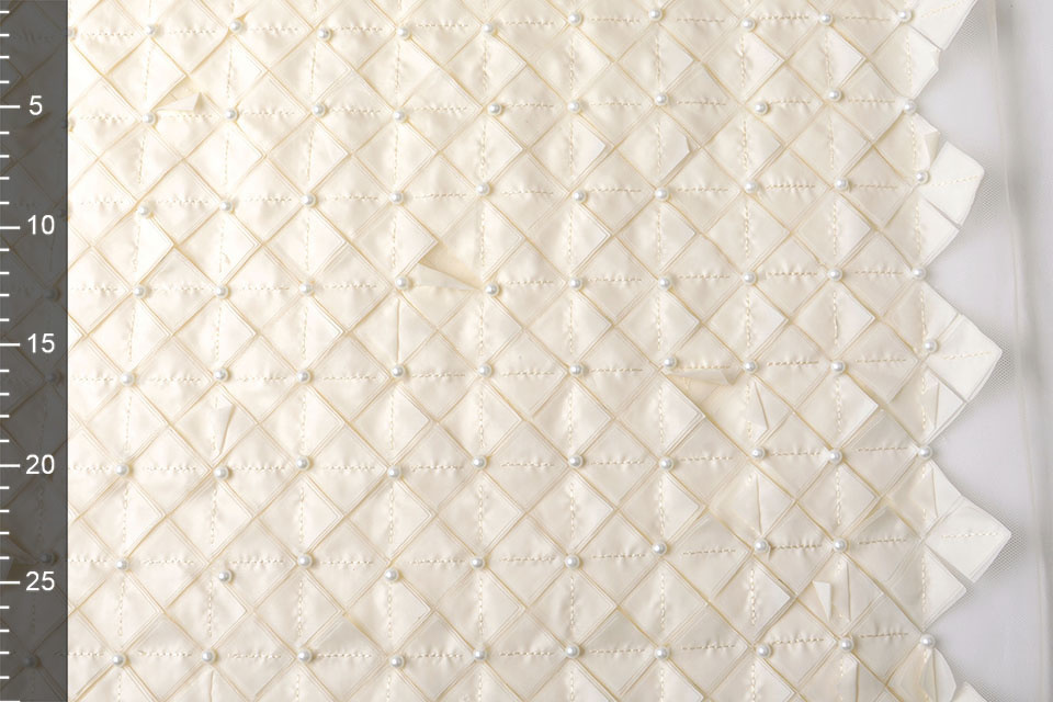 Mesh 3D Parel Naomi Creme