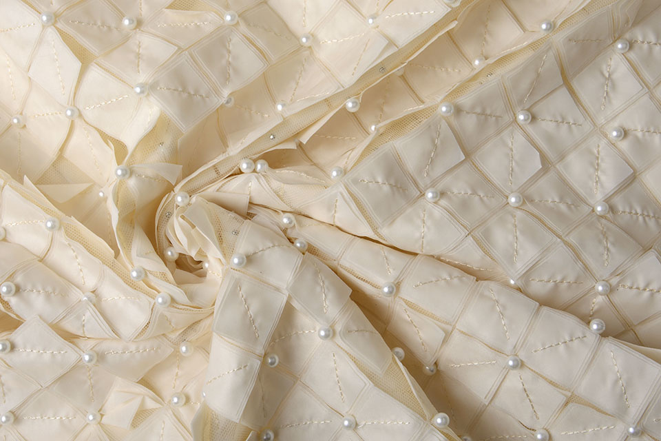 Mesh 3D Parel Naomi Creme