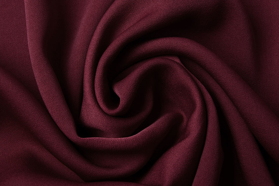 Crinkle Crêpe Satin Mat Bordeaux