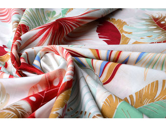 100% Viskose Hojas Weiß