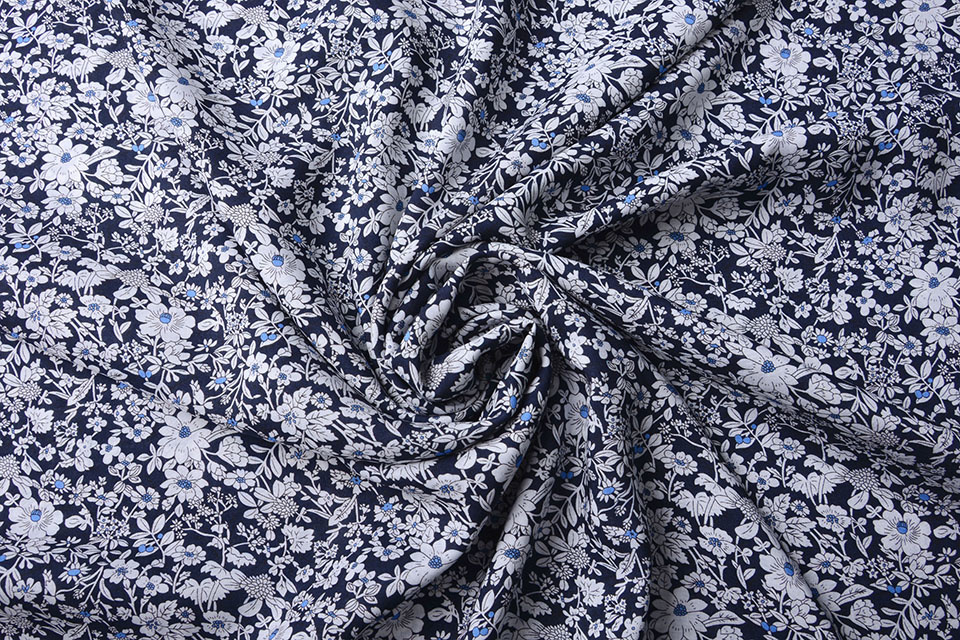 100% Viscose Sylvie Kleine Bloemen Marine Blauw