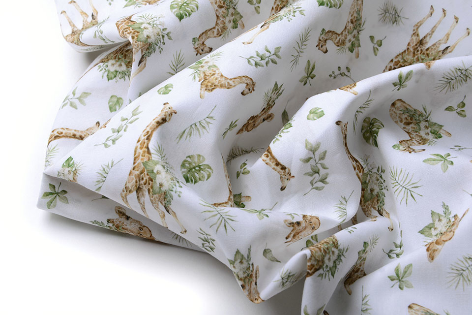 100% Digital Cotton Giraffe with Leaves