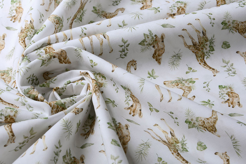100% Digital Cotton Giraffe with Leaves