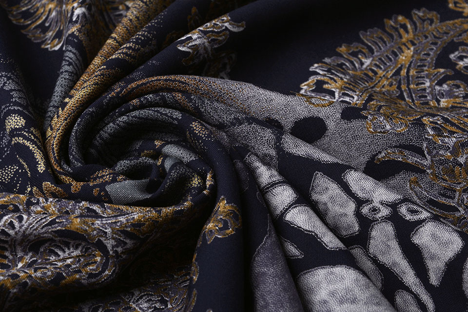 100% Viscose Indian Oriental Lila