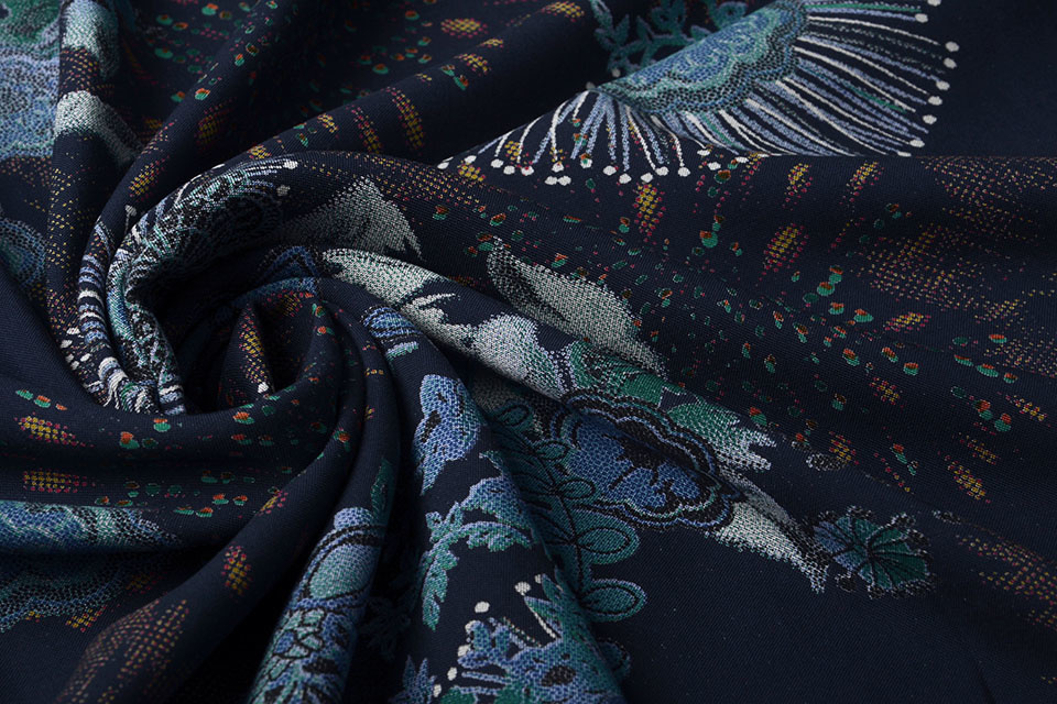 100% Viscose Flores Unicas Blue