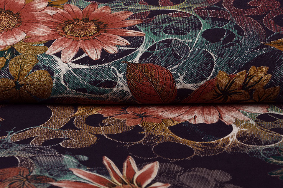 100% Viscose Daisy Flowers Red