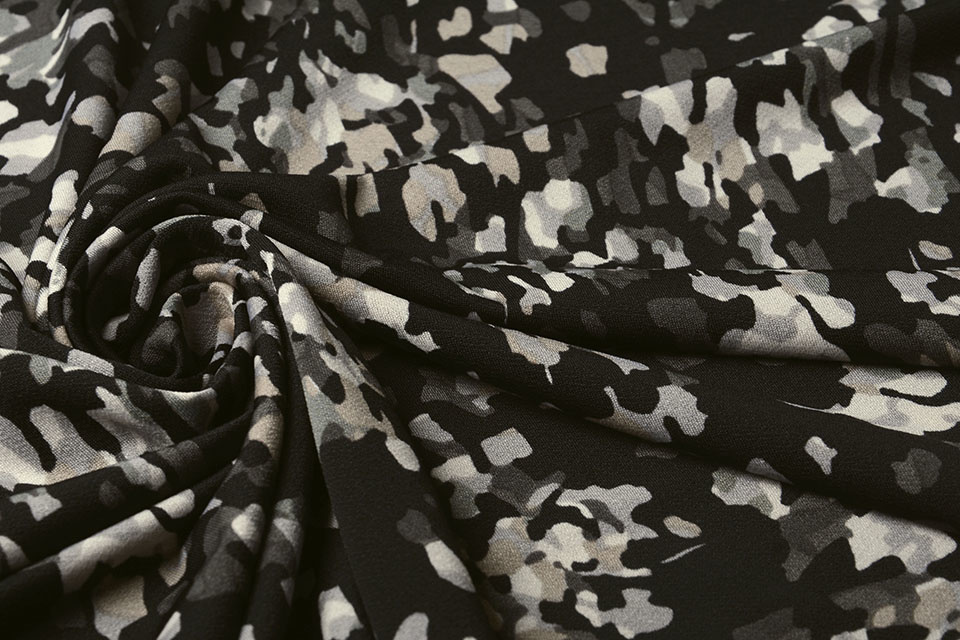 Jersey Crepe Camouflage Multi Zwart