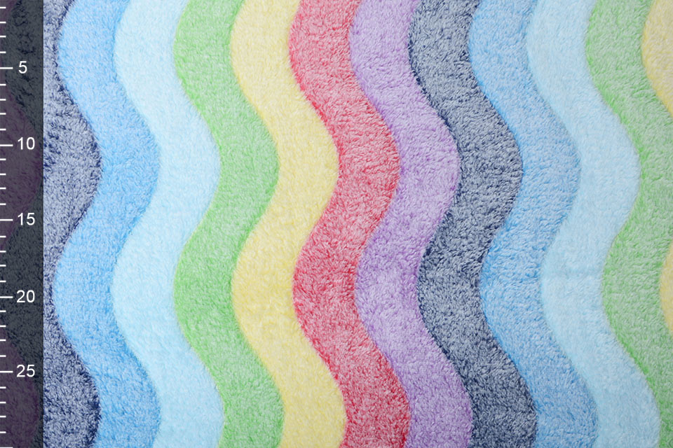 Coral Fleece Wellen Regenbogen