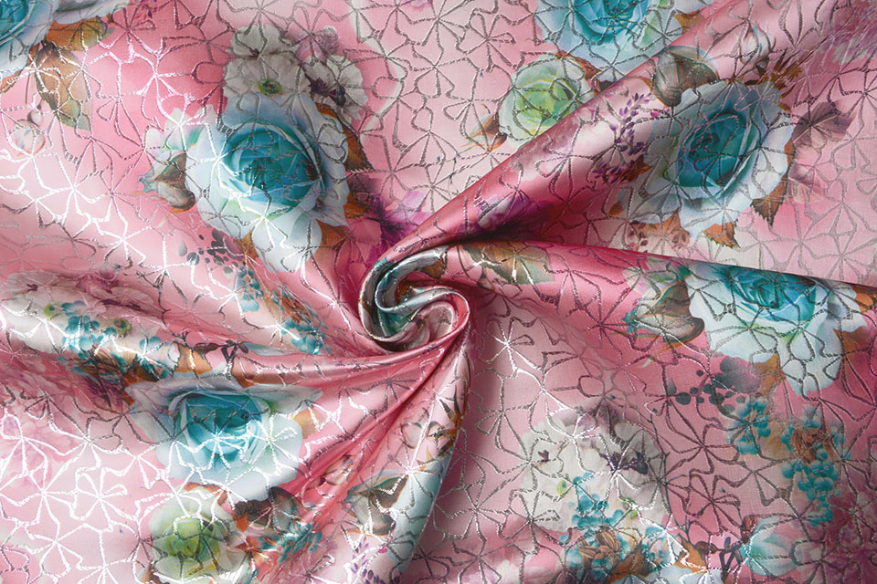 Brocade Ornamental Motif Kiemura Pink