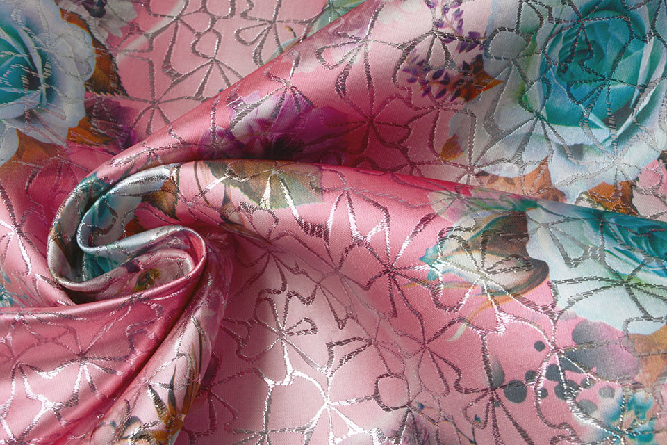 Brocade Ornamental Motif Kiemura Pink