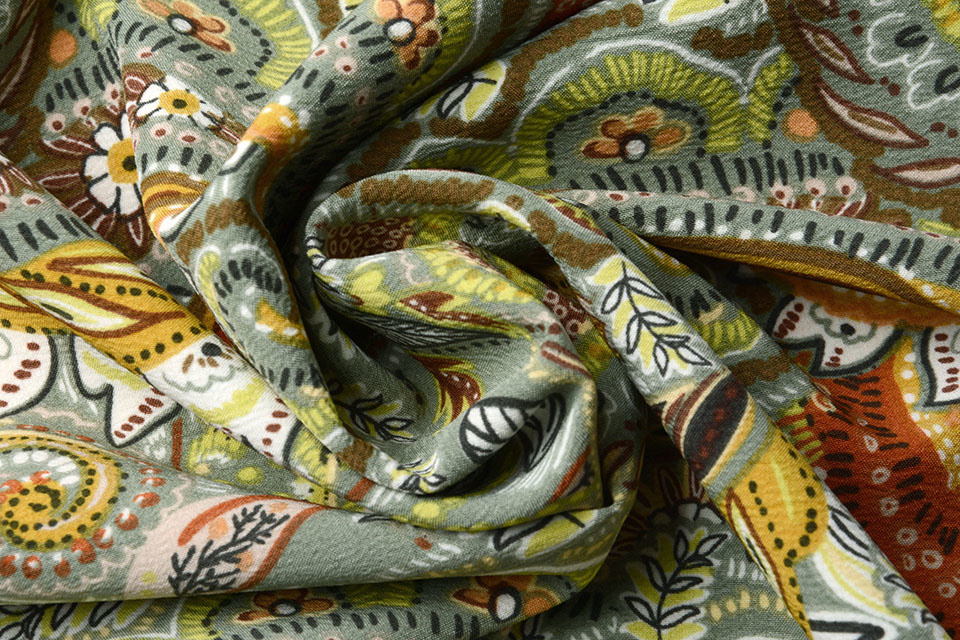Crinkle Krepp Paisley Folklore