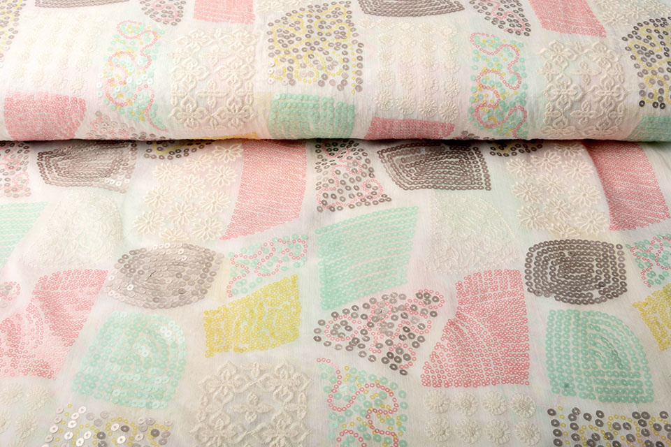 Geborduurde Pailletten op Chiffon Maya Off White