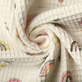 Waffel Regenbogen mit Herzen Creme