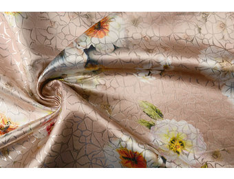 Brocade Ornamental Motif Kiemura Powder Pink