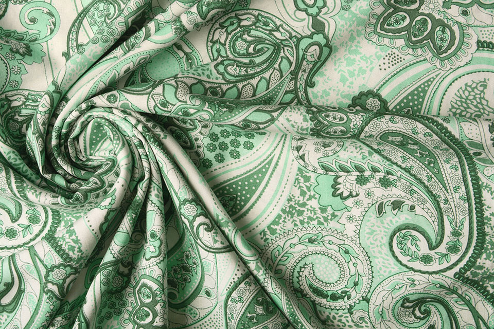 100% Viscose Ziso Paisley Groen