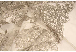 Netz Bestickt Penelope Alice Taupe