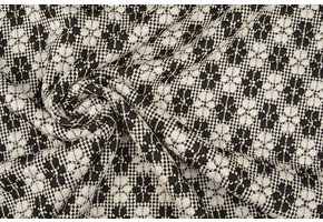 Knitted Jacquard Flowers White-Black