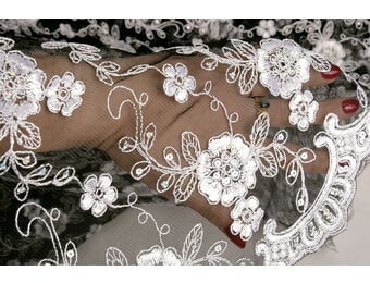 Mesh Geborduurd Aliyah Zwart-Zilver