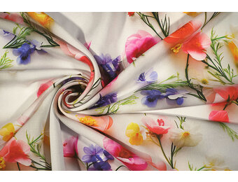 100% Viscose Tuliora Bloemen