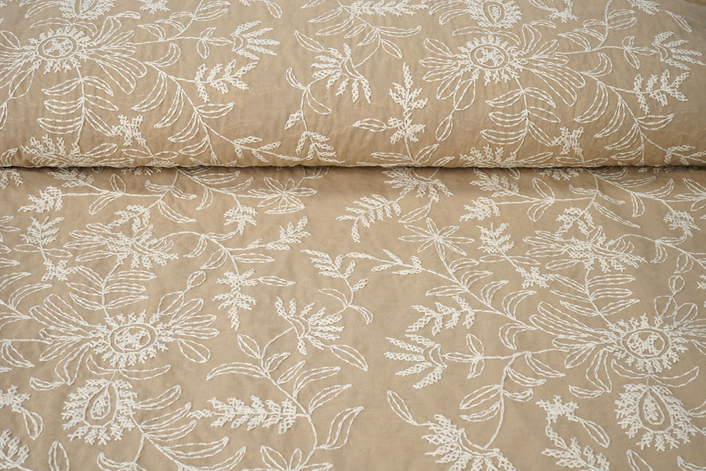 100% Baumwolle Stickerei Anna Beige