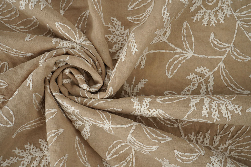 100% Baumwolle Stickerei Anna Beige