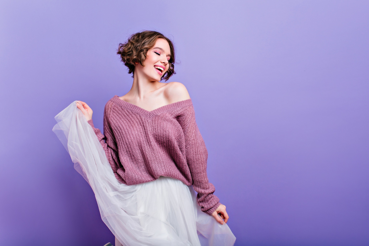 Vrouw met paarse trui