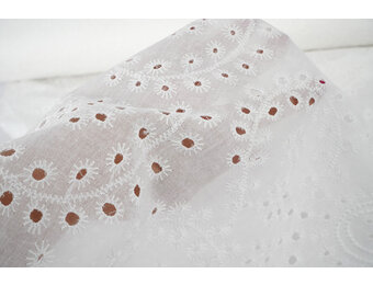 Stickerei Baumwolle Nori Creme