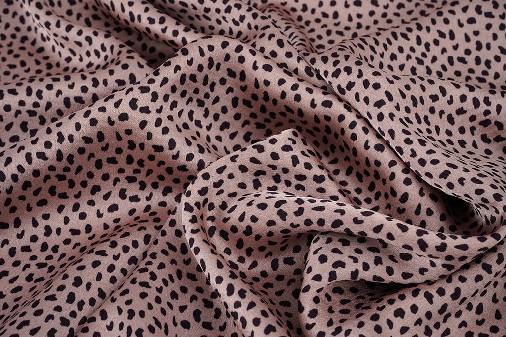 Stretch Satin Printed Leopard Bo Pink