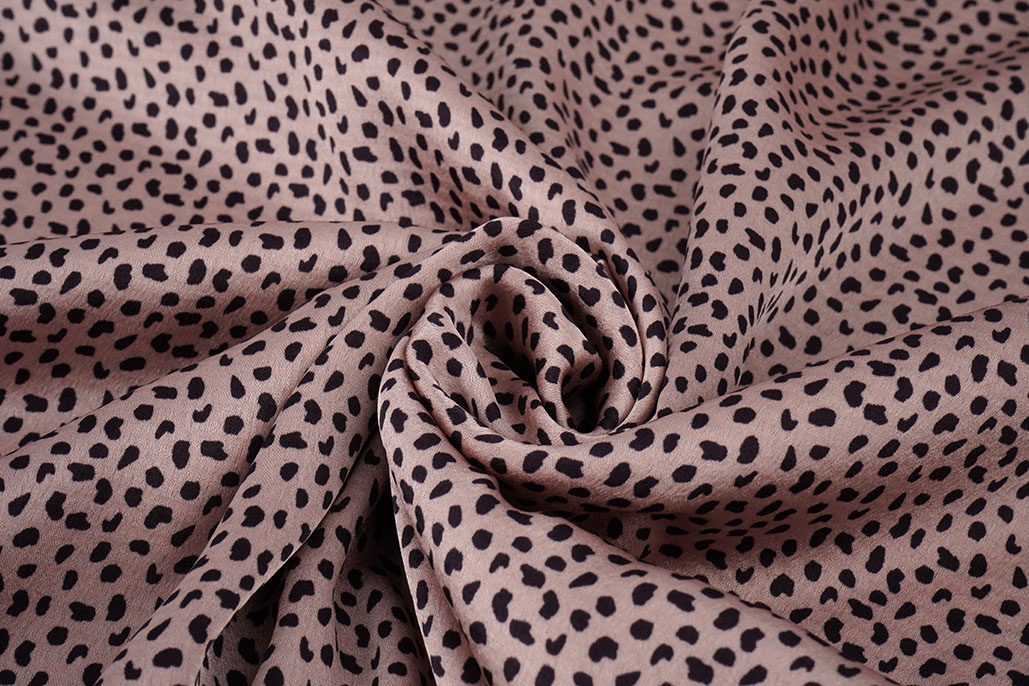 Stretch Satin Printed Leopard Bo Pink