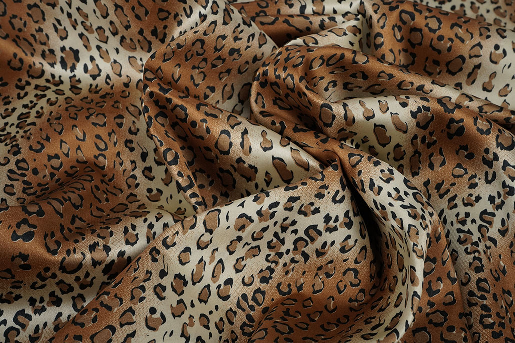 Stretch Satin Printed Leopard Marloes Small