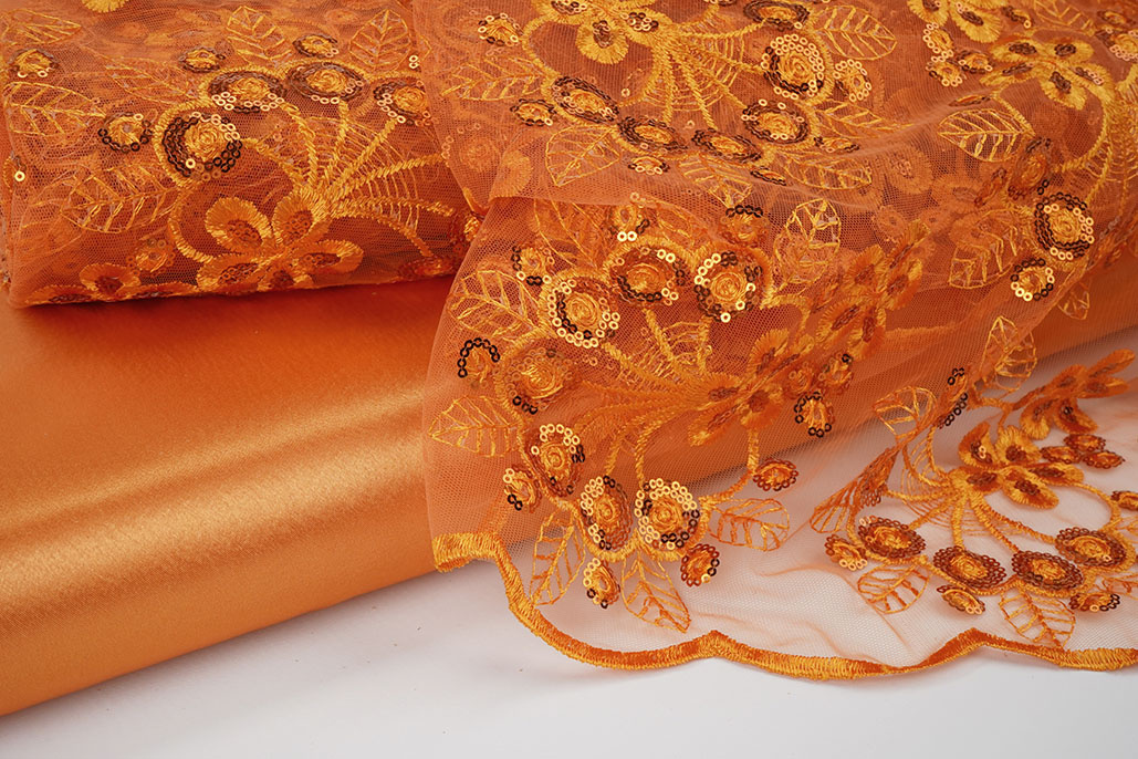 Mesh Geborduurd Pailletten Rosetta Oranje