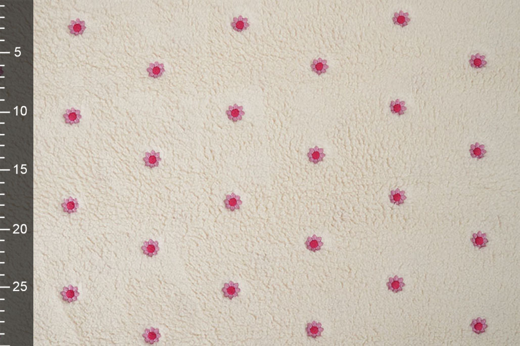 Curly Teddy Embroidered Camilla Creme