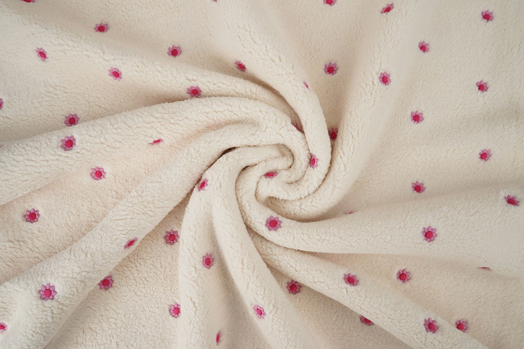 Teddystoff Bestickt Blumen Camilla Creme