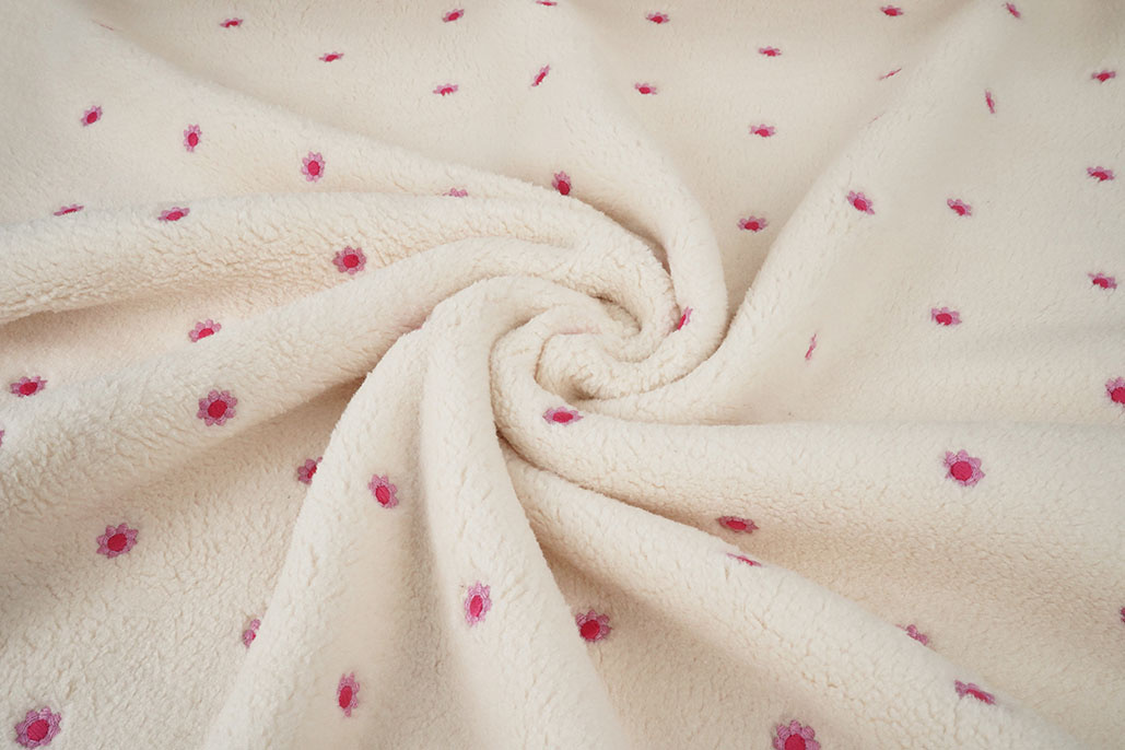 Teddy Stof Geborduurd Bloemen Camilla Creme