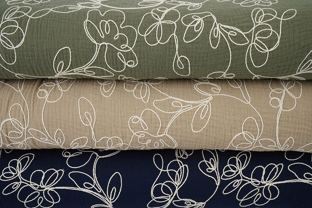 Double Gauze Embroidery Flowers Navy