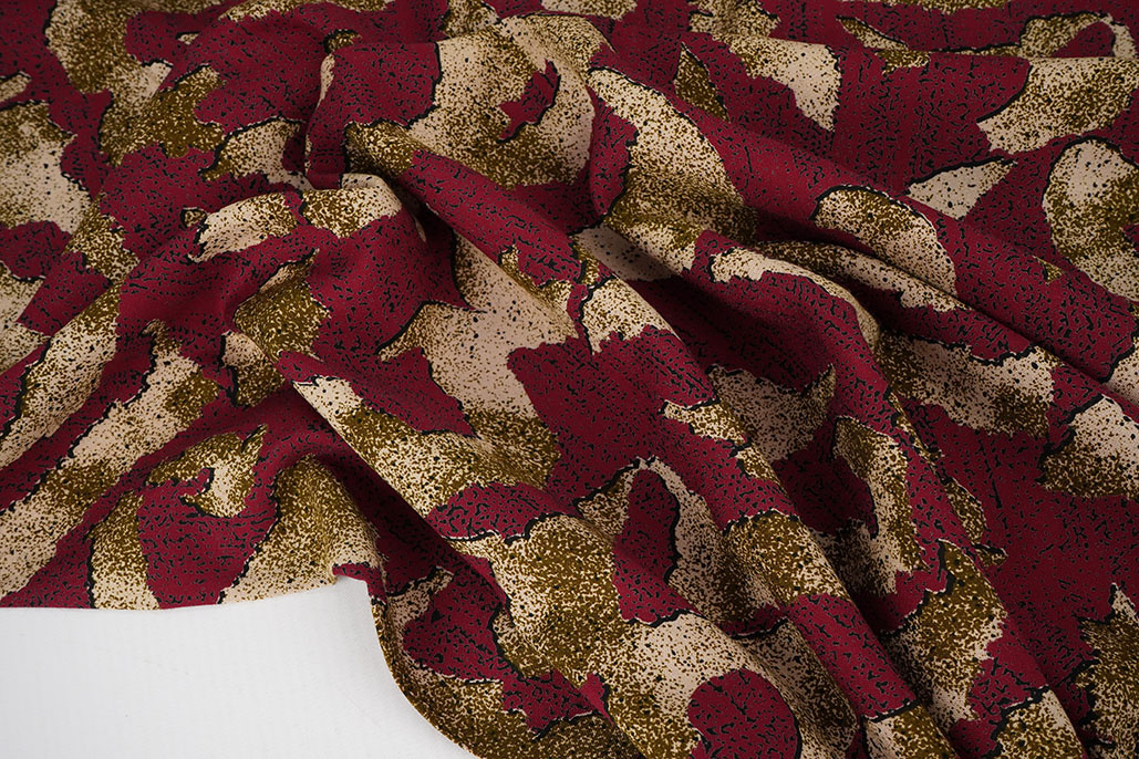 100% Viscose Augusta Bordeaux