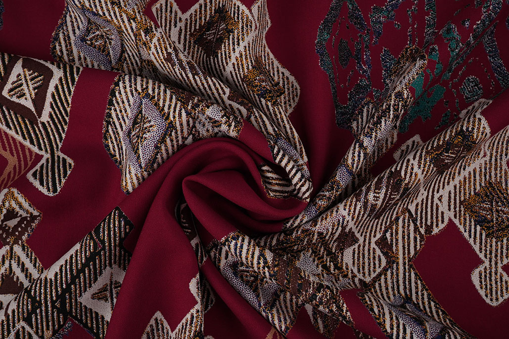 100% Viscose Leonora Bordeaux