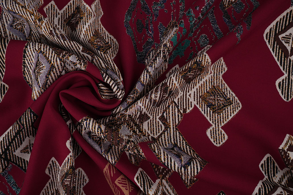 100% Viscose Leonora Bordeaux