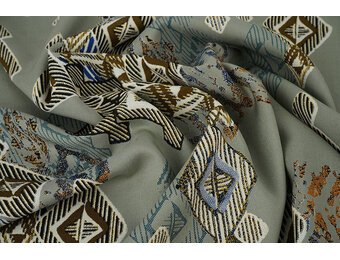 100% Viscose Leonora Old Green