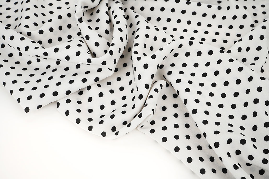 Fine Crêpe Dots White - Black