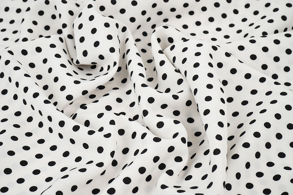 Fine Crêpe Dots White - Black