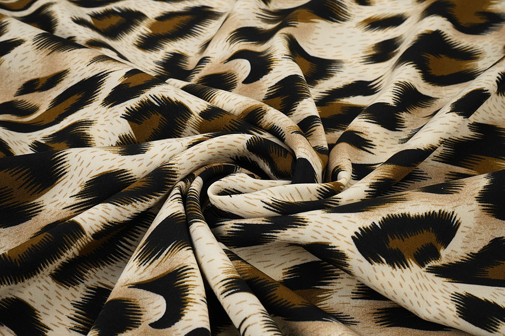 Feiner Crêpe Panther Swipes 2