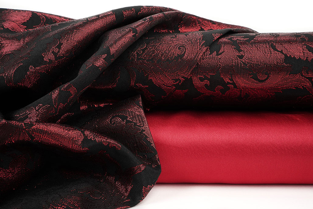 Brocade Themisha Red