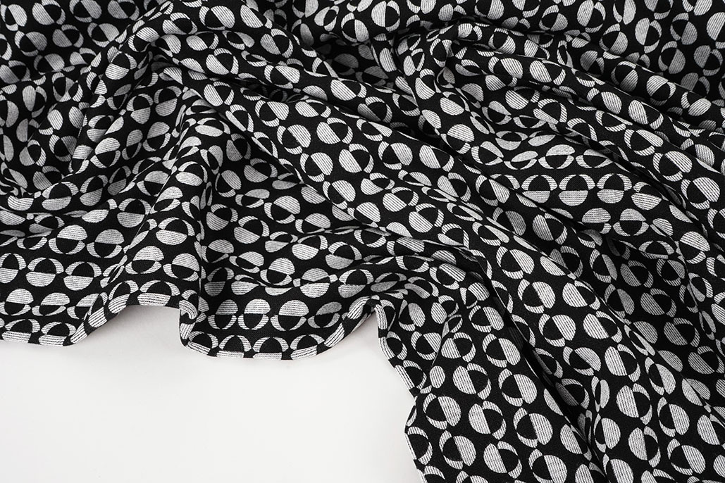 Viscose Punta Di Roma Geo Print 1